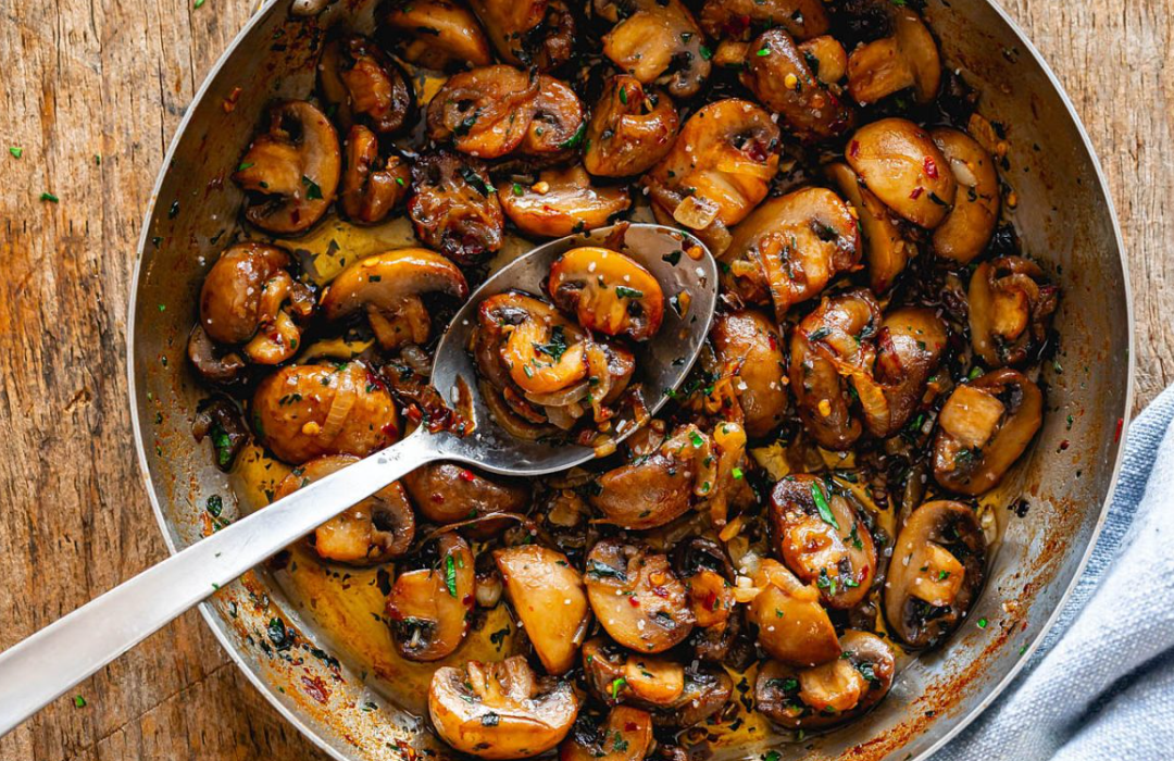Butter Garlic Mushrooms